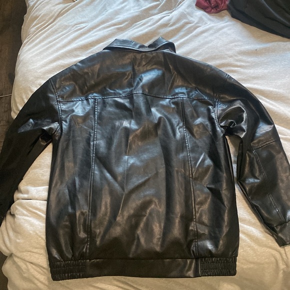 Automet women’s faux leather jacket - Picture 2 of 3
